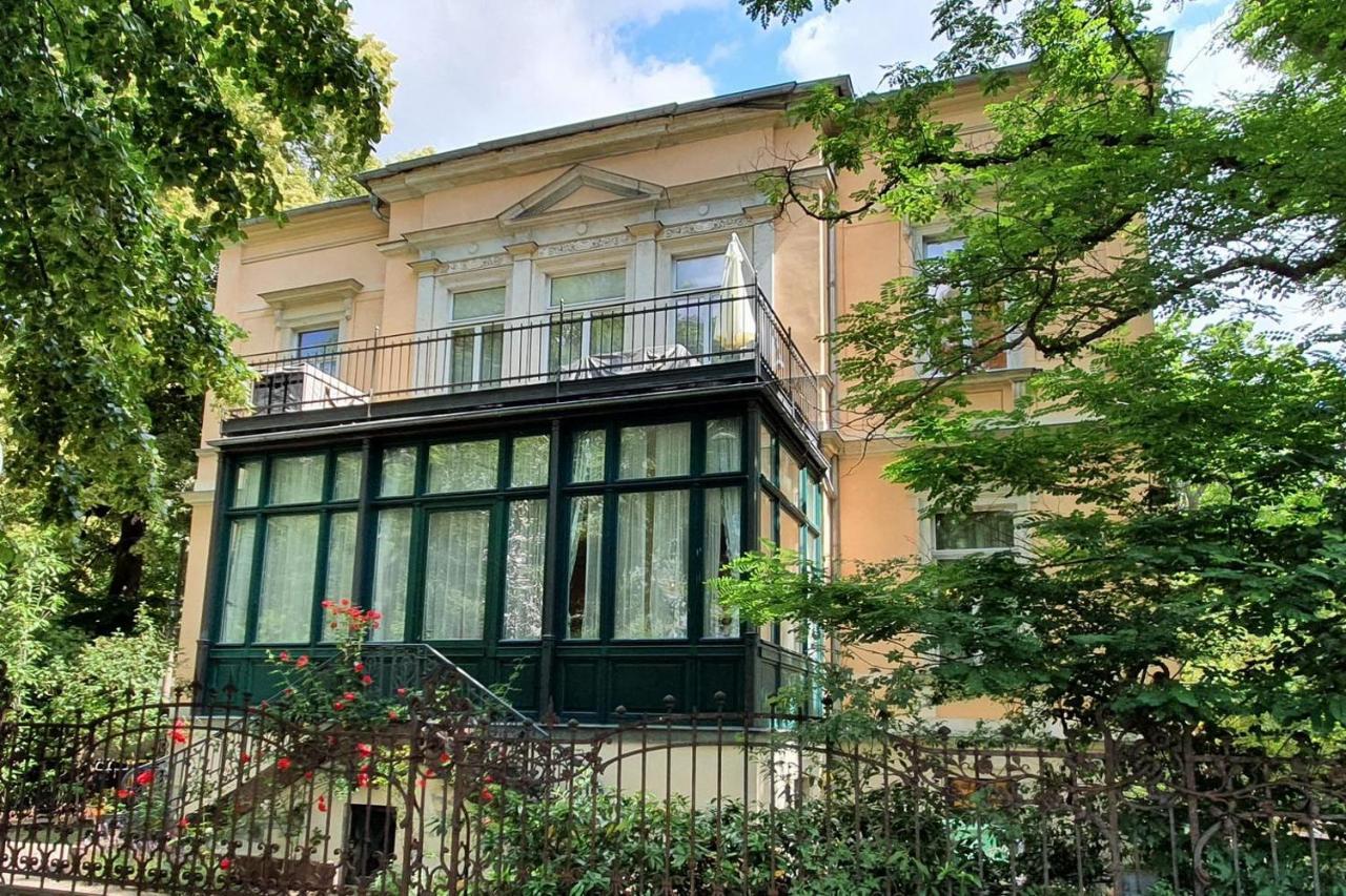Ferienwohnung Villa Haniel Oskar ドレスデン エクステリア 写真